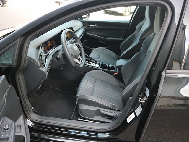 Volkswagen Golf R-Line Variant