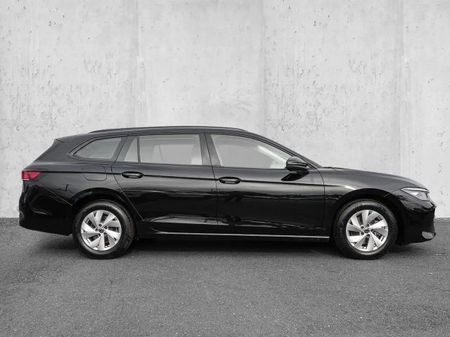 Volkswagen Passat 1.5 eTSI DSG Variant
