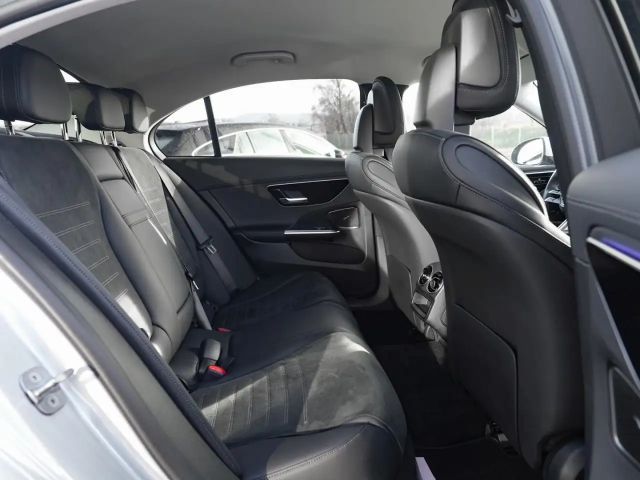 Mercedes-Benz C 220 AMG Line C 220 d Sedan