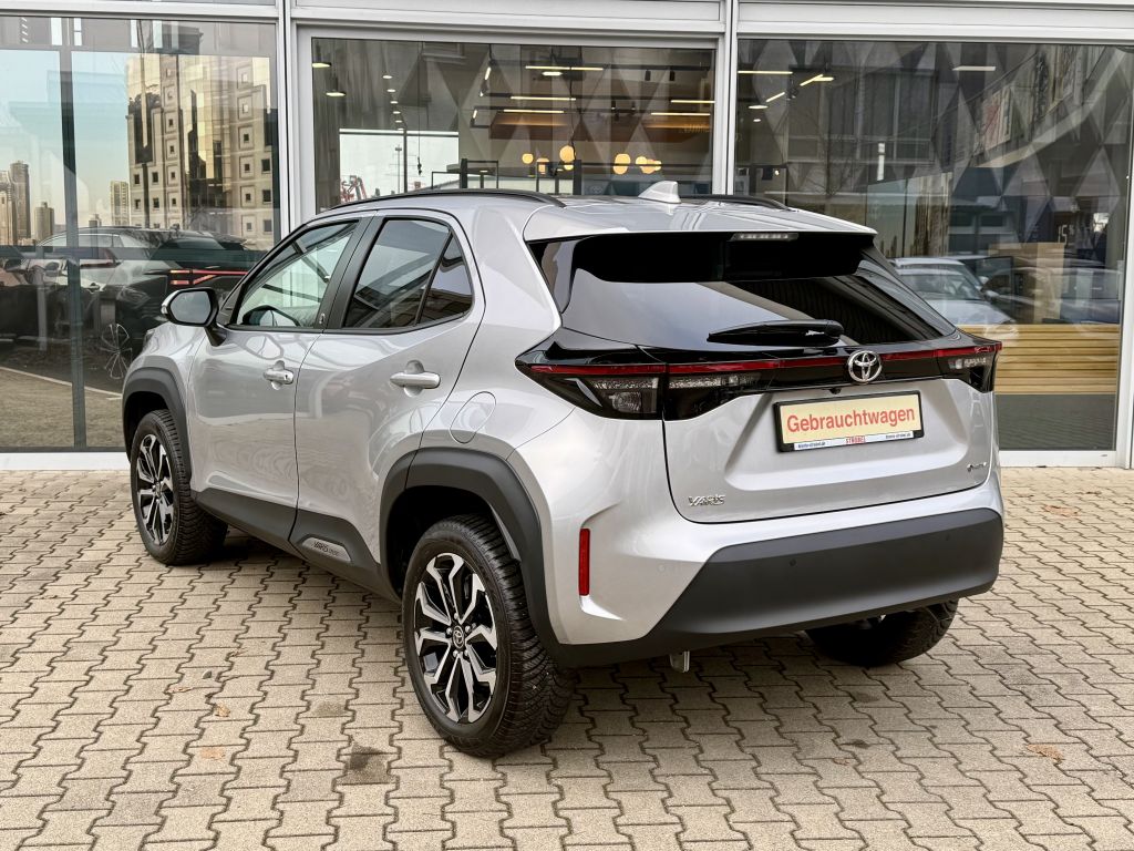 Toyota Yaris Cross 4x2 5-deurs Plus