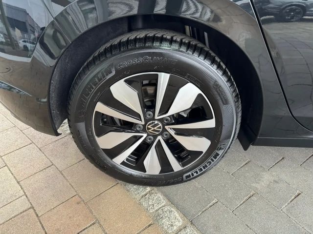 Volkswagen Golf 1.5 TSI Golf VIII