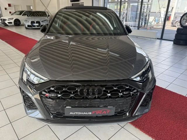 Audi RS3 Quattro S-Tronic Sedan Sportback