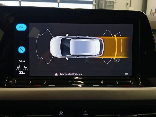 Volkswagen Golf 1.5 eTSI DSG Life Variant