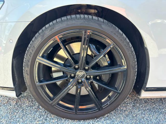 Audi A8 60 TFSI Hybride Quattro