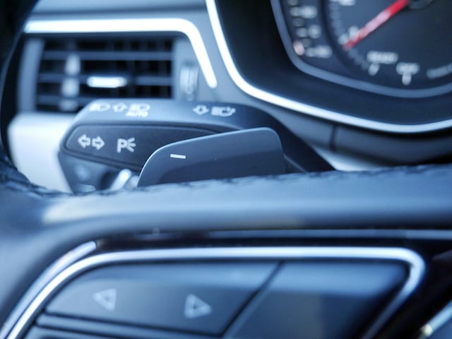 Audi A4 40 TFSI Avant S-Tronic