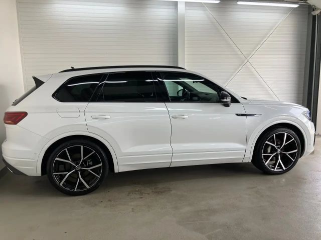 Volkswagen Touareg 4Motion R-Line