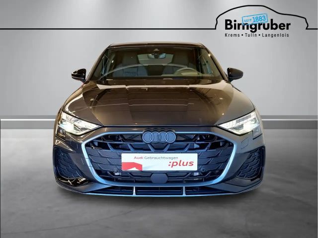 Audi A3 45 TFSI Hybride S-Line Sedan