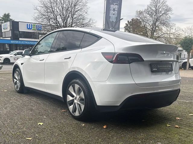Tesla Model Y AWD Long Range