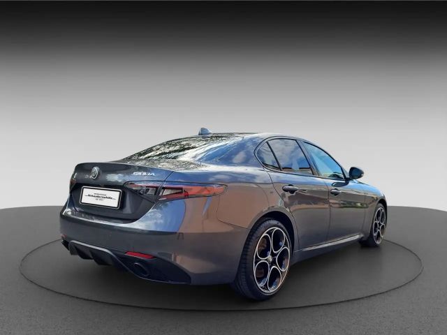 Alfa Romeo Giulia AT8 Q4 Veloce