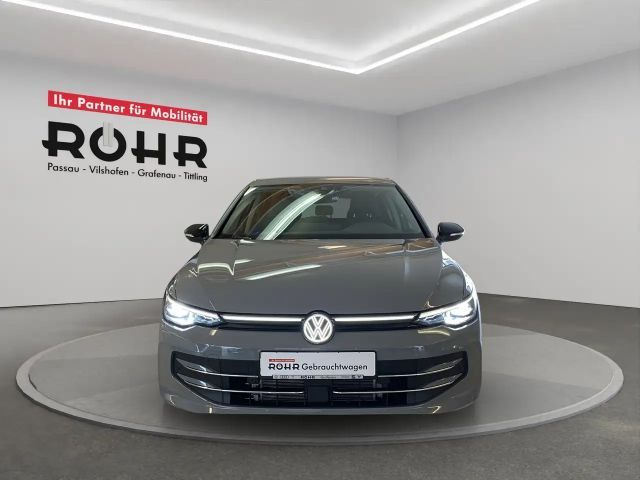 Volkswagen Golf 1.5 TSI BMT Golf VIII Life