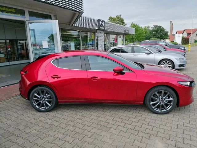 Mazda 3 Exclusive-line