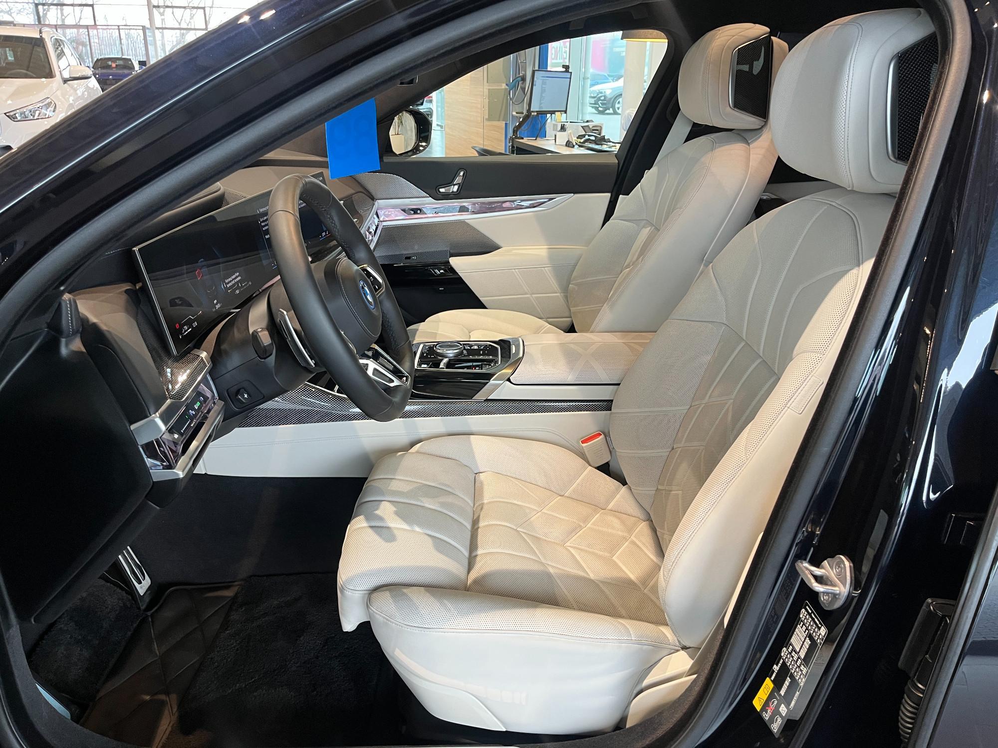 BMW 750 Sedan xDrive