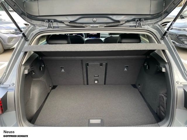 Volkswagen Golf 1.5 eTSI DSG