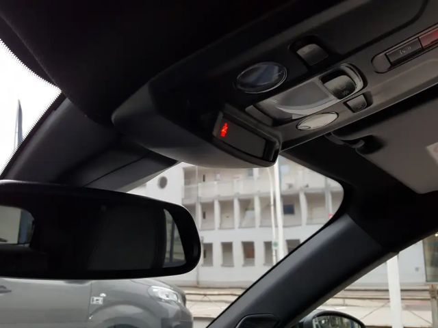 Peugeot 2008 Allure Pack Hybrid