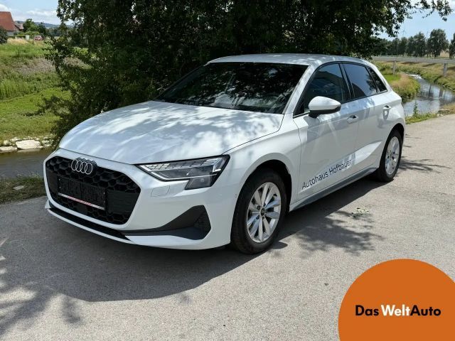 Audi A3 30 TFSI Sedan