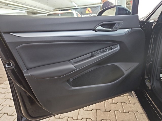 Volkswagen Golf 1.5 eTSI DSG Golf VIII