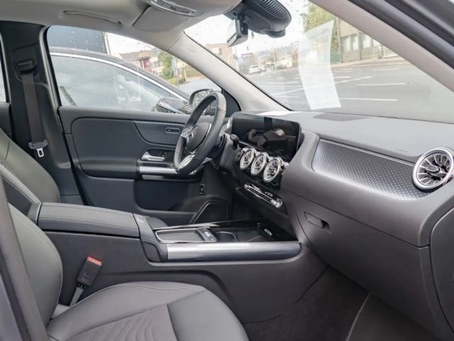 Mercedes-Benz GLA 200 Progressive