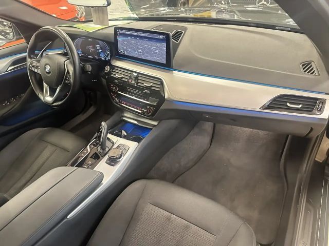 BMW 530 530e Sedan