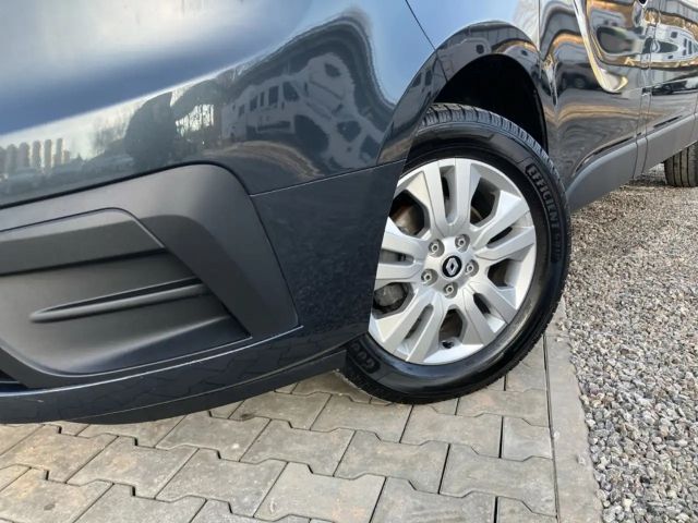 Renault Trafic Blue Combi L2H1 Life