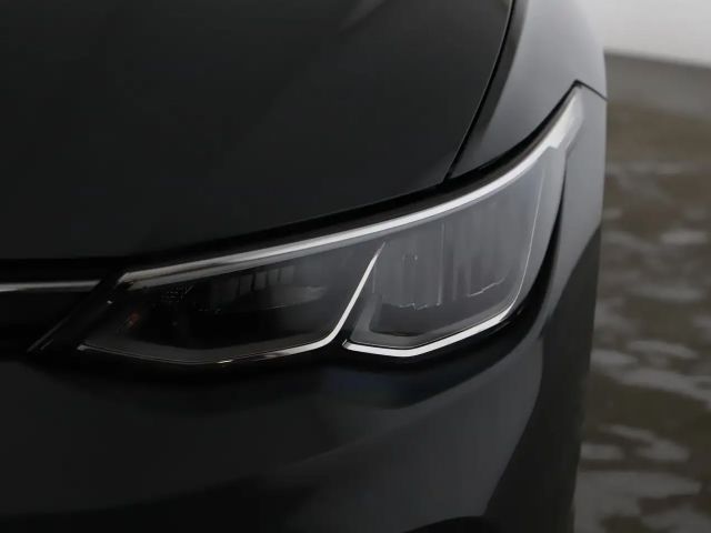 Volkswagen Golf Life Variant