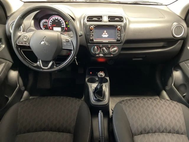 Mitsubishi Space Star Star
