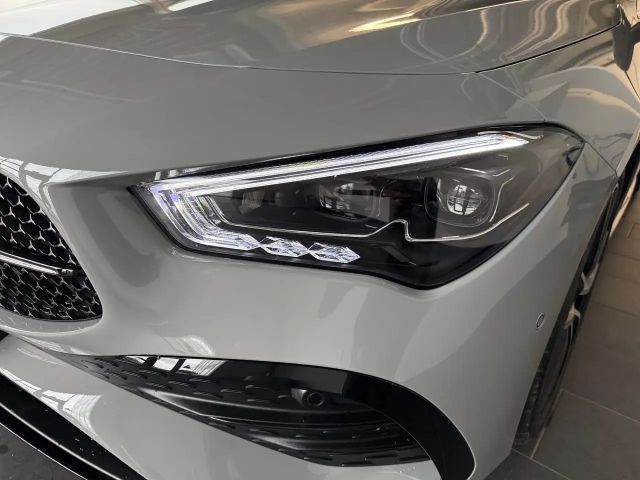 Mercedes-Benz CLA 200 AMG Line Shooting Brake