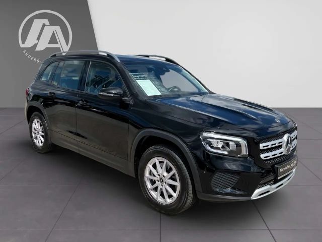 Mercedes-Benz GLB 200 4MATIC GLB 200 d