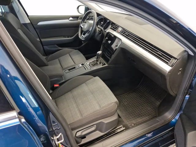 Volkswagen Passat 4Motion Business DSG Variant