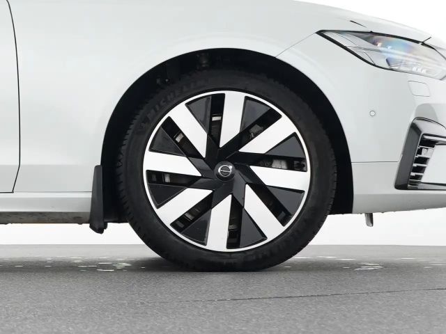 Volvo V90 AWD Dark Plus T6