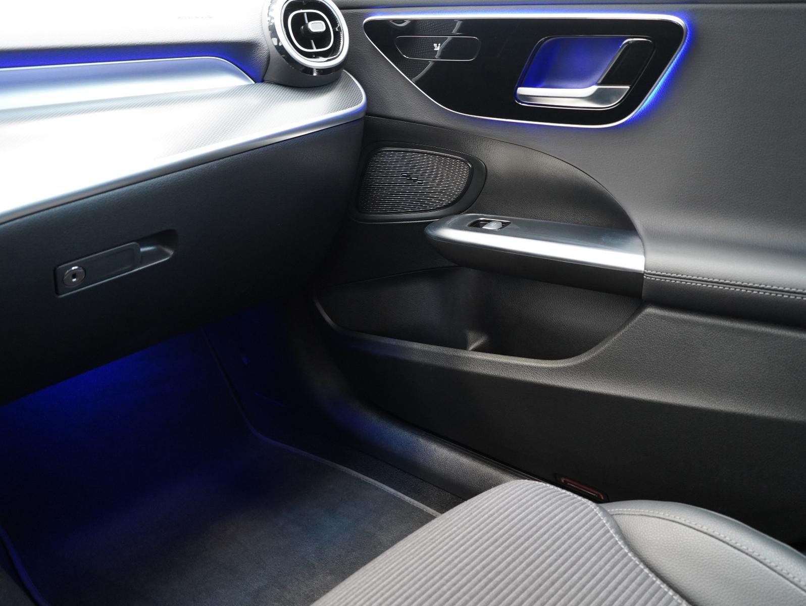 Mercedes-Benz C 200 AVANTGARDE C 200 d Estate