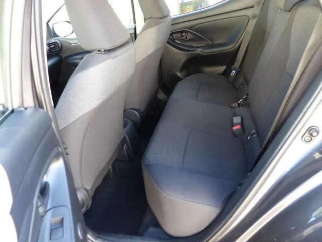 Toyota Yaris 1.5 VVT-iE Klimaautom. LED SHZ Alu