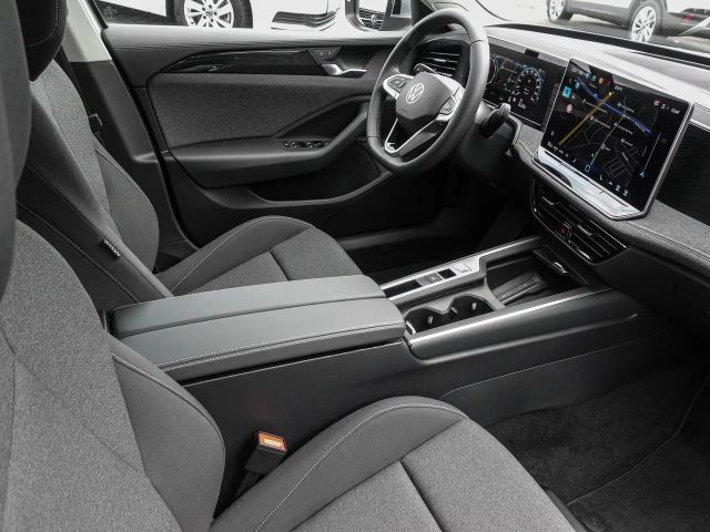 Volkswagen Passat 1.5 eTSI DSG Variant