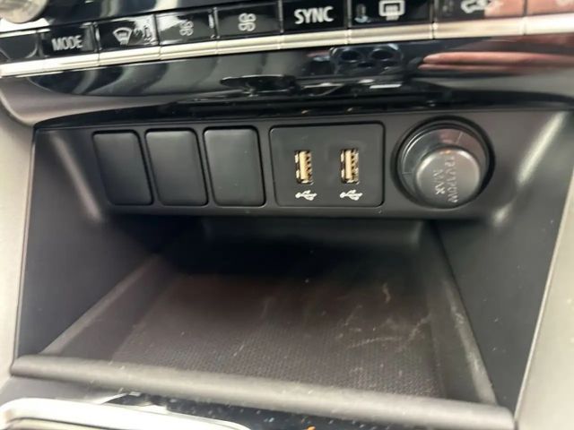 Mitsubishi Eclipse Cross 4WD PHEV