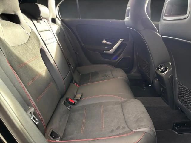 Mercedes-Benz A 200 AMG Line