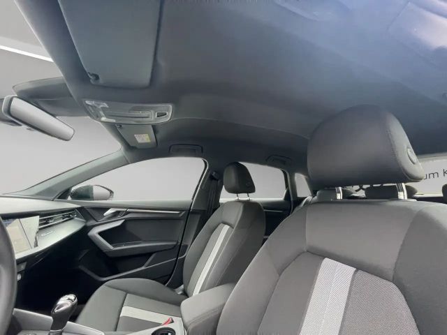 Audi A3 30 TDI Sedan