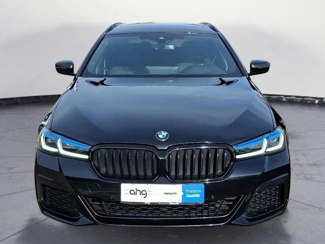 BMW 540 540d M-Sport Touring xDrive