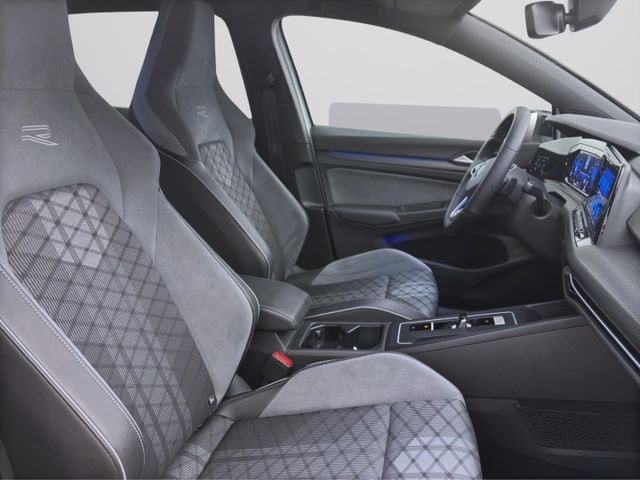 Volkswagen Golf 1.5 eTSI DSG R-Line Variant