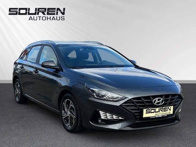 Hyundai i30 DCT AUTOMATIK KLIMA + SITZHEIZUNG + TEMPOMAT + PAR