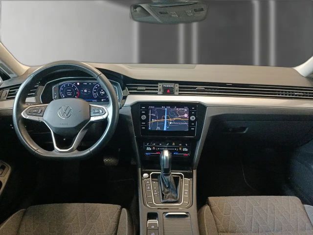 Volkswagen Passat 1.5 TSI Business DSG