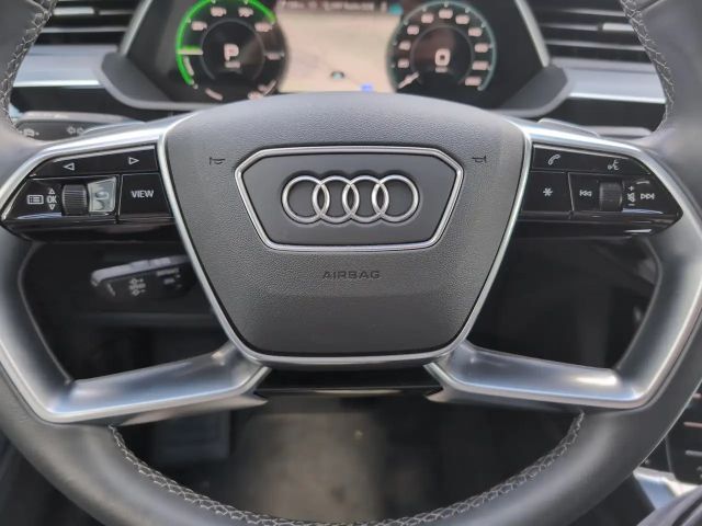 Audi Q8 e-tron 50 Business Quattro