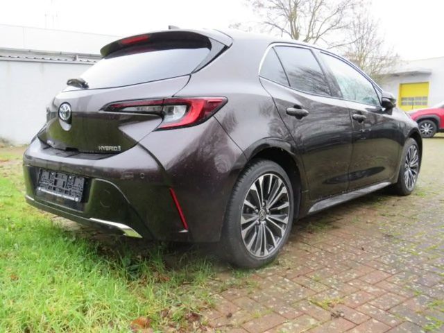 Toyota Corolla Hybride Team D