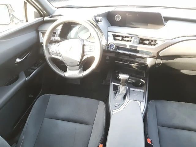 Lexus UX 250h