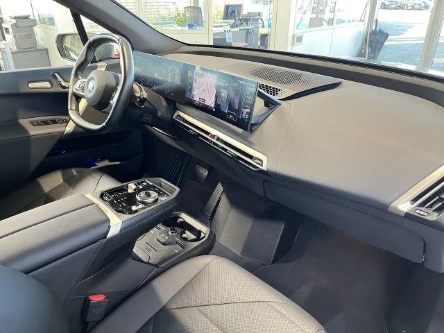 BMW iX xDrive40