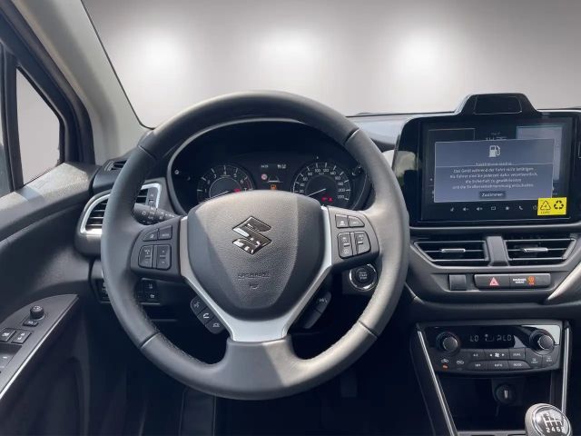 Suzuki S-Cross Hybrid