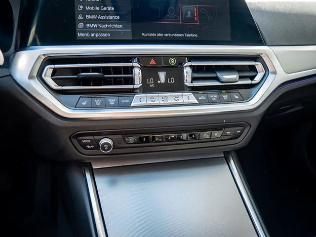 BMW 320 Sedan xDrive