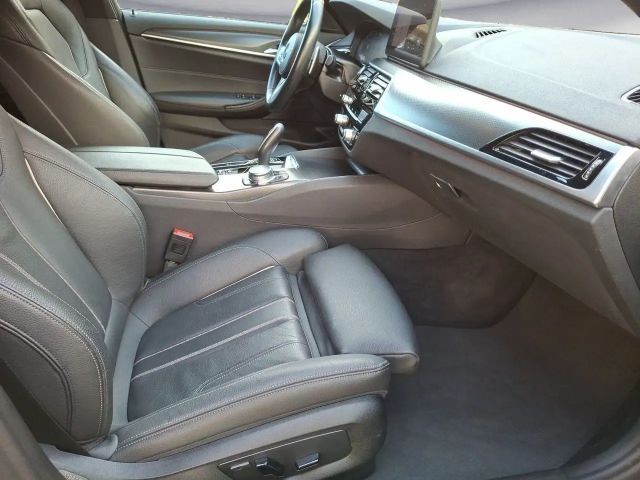 BMW 520 520d M-Sport Touring xDrive