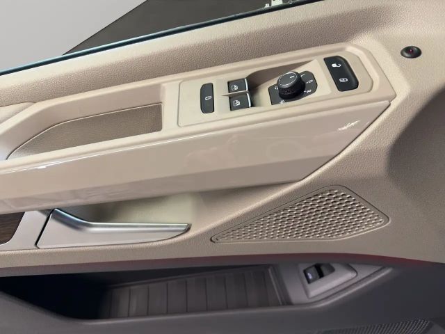 Volkswagen Multivan DSG Style T7