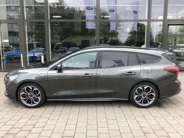 Ford Focus EcoBoost ST Line Wagon
