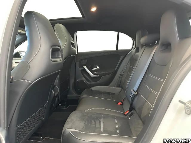 Mercedes-Benz A 180 AMG Line