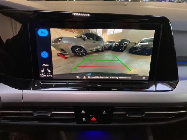 Volkswagen Golf 1.5 TSI Life Variant